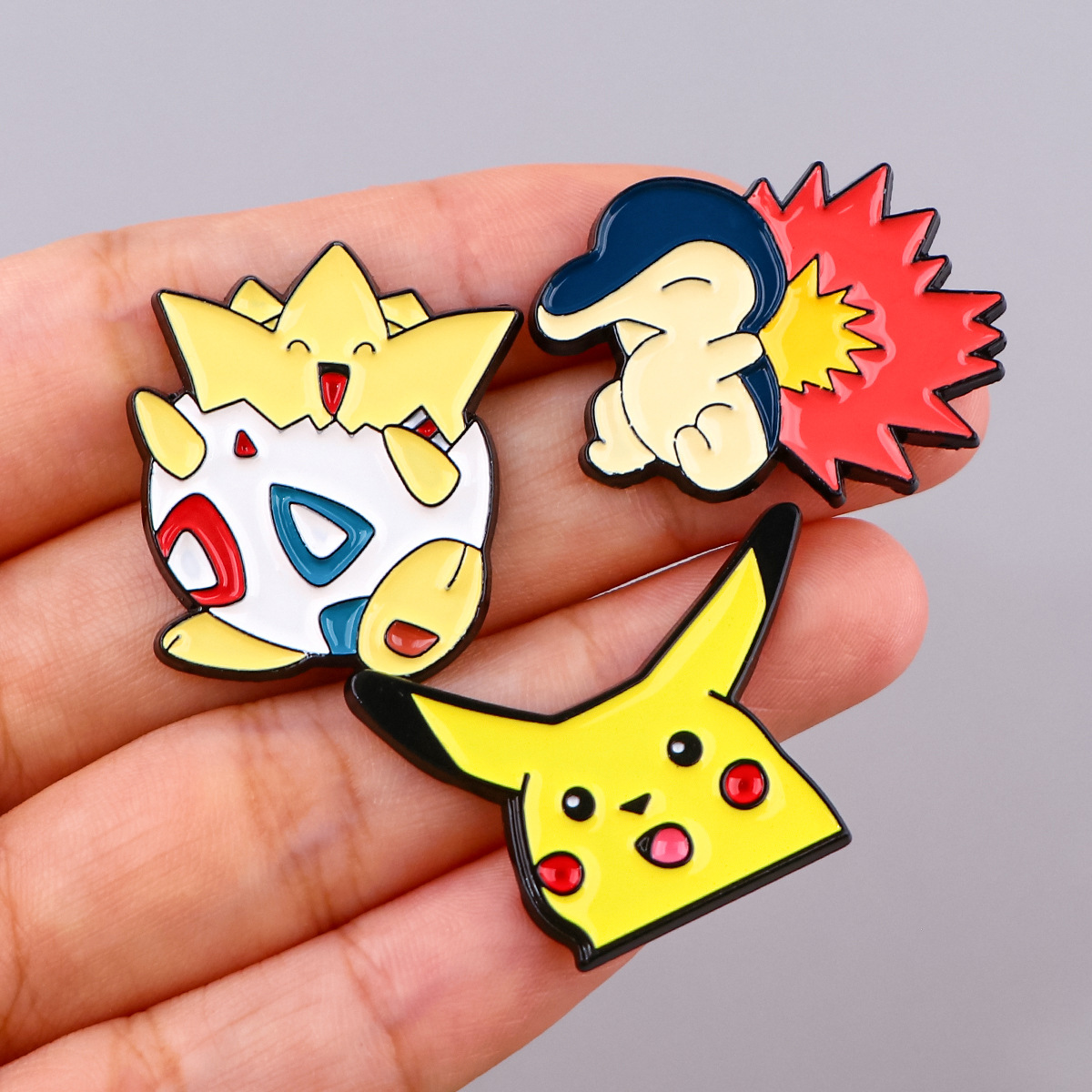 Nieuwste Elf-serie emaille bro - Enamel Pin Set recensie en prijs